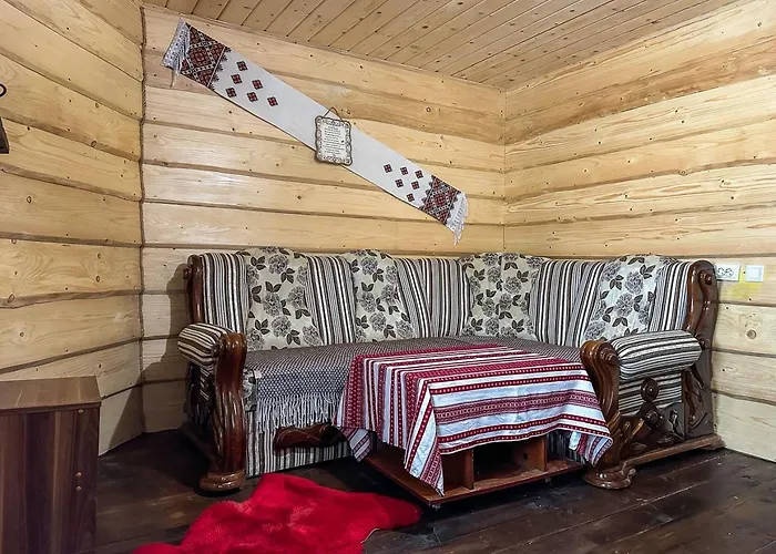 йомойо Hotel Berezhnytsia