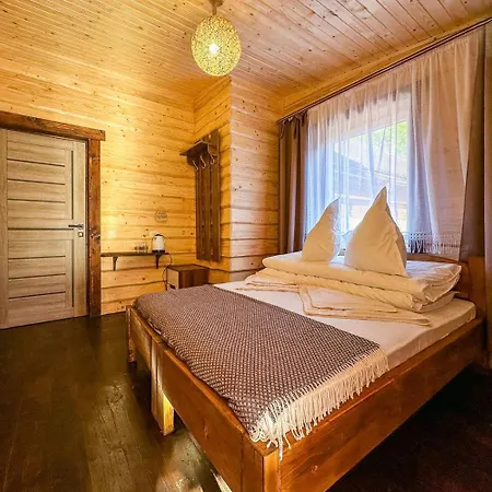 йомойо Hotel